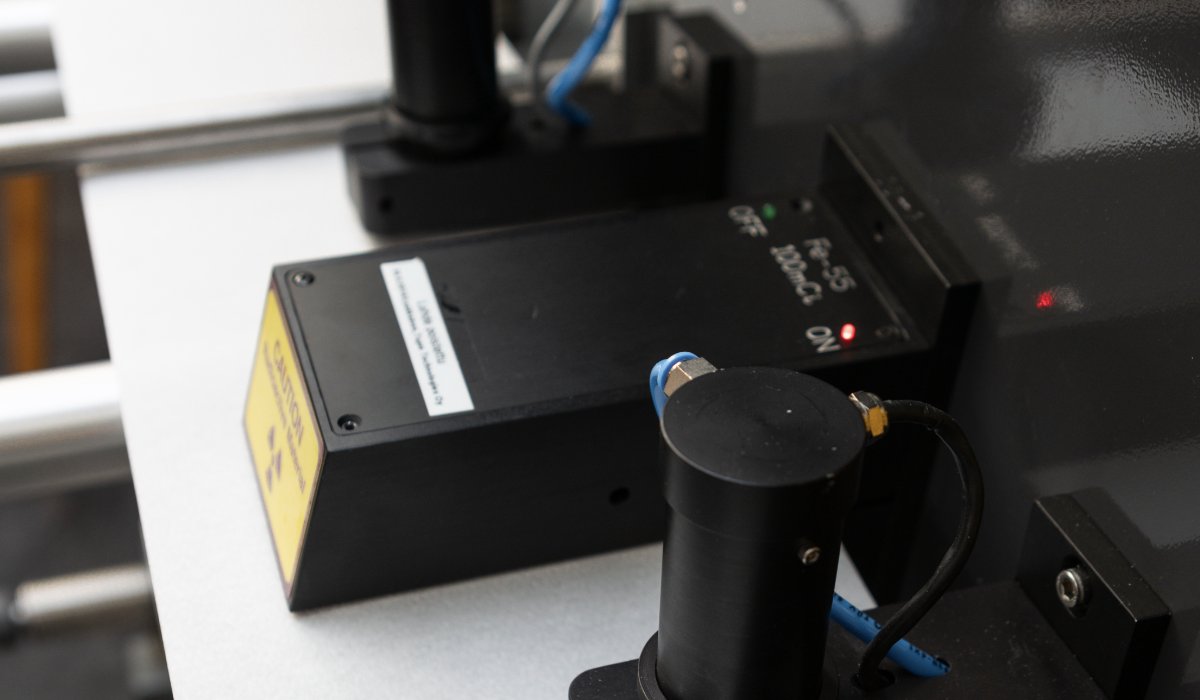Tapio Ash Sensor measuring filler content in coated paper using low-energy x-rays.
